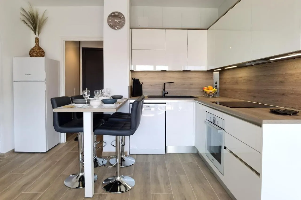 Leon Inmo Apartment Chanel - 15777 Empuriabrava